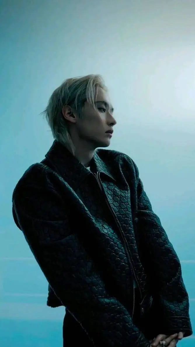 ai character: Lee Minho background