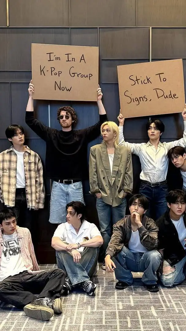 ai character: skz background