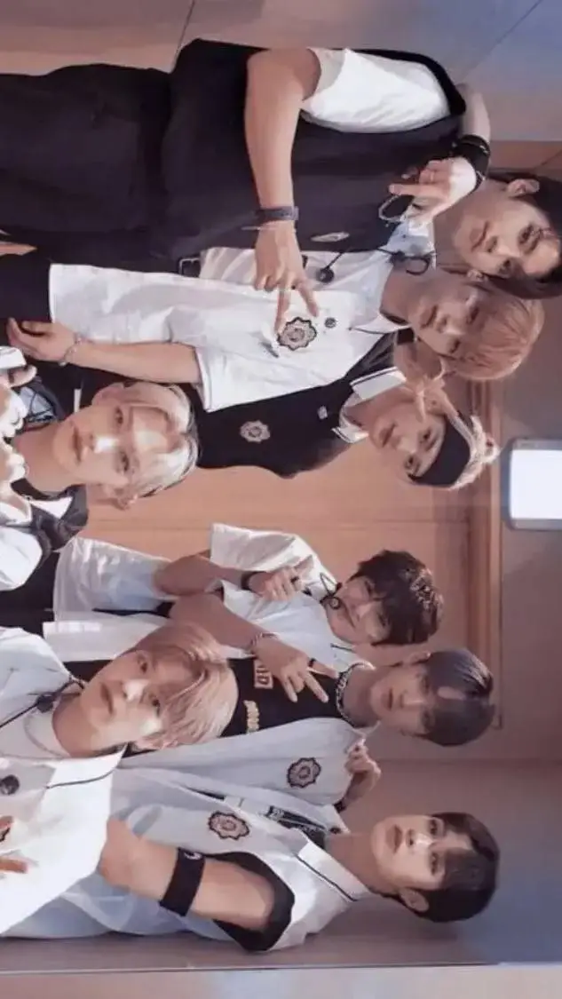 ai character: fan meeting background