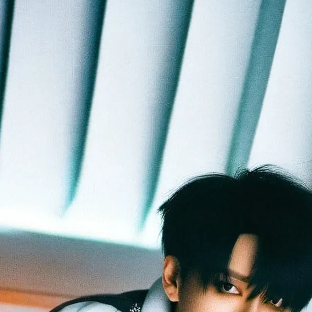 chat with ai character: chang bin