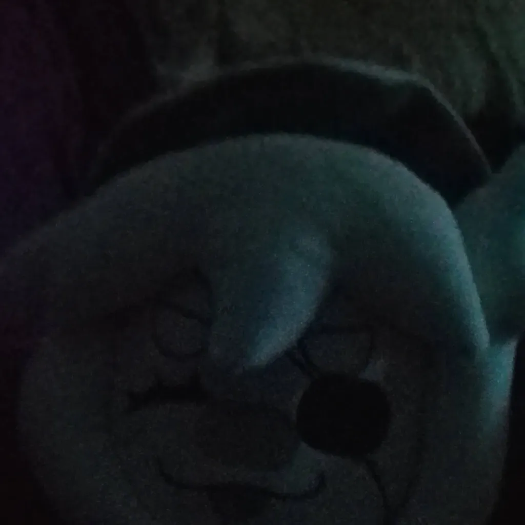 chat with ai character: Siffy:D