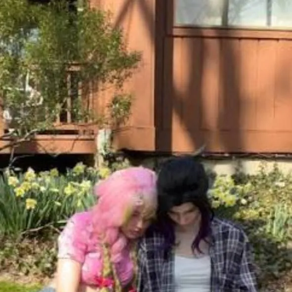 chat with ai character: shino-mitsu