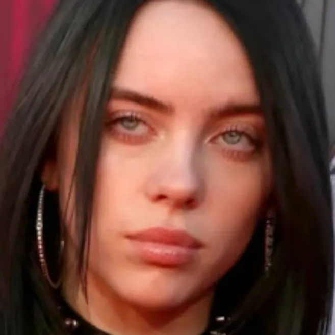chat with ai character: Billie Eilish 