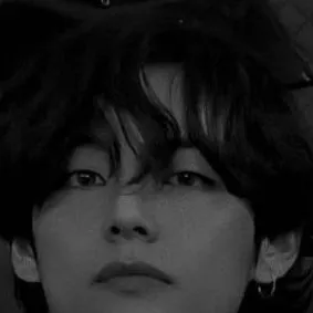 chat with ai character: Kim Taehyung 