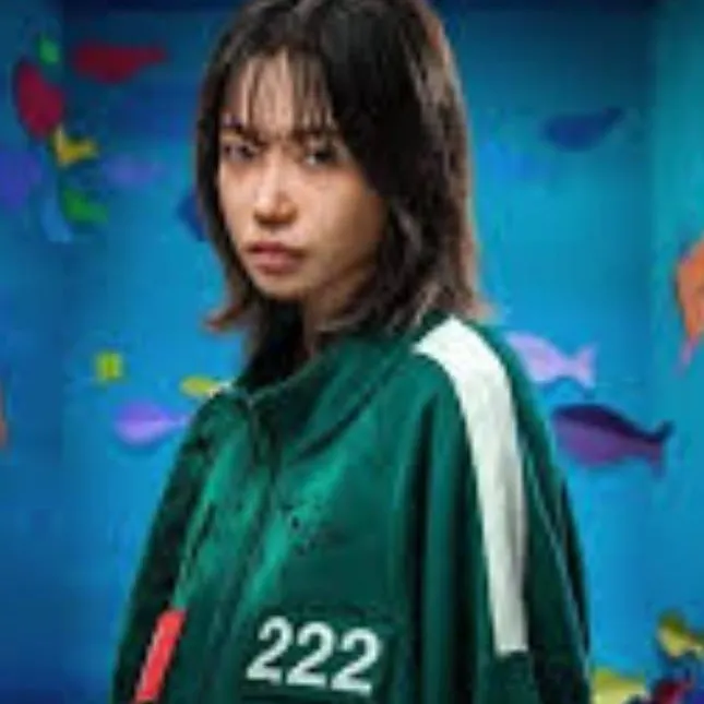 chat with ai character: Kim Jun-hee (222)