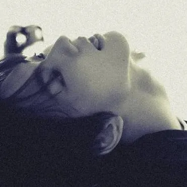 chat with ai character: Jungwon