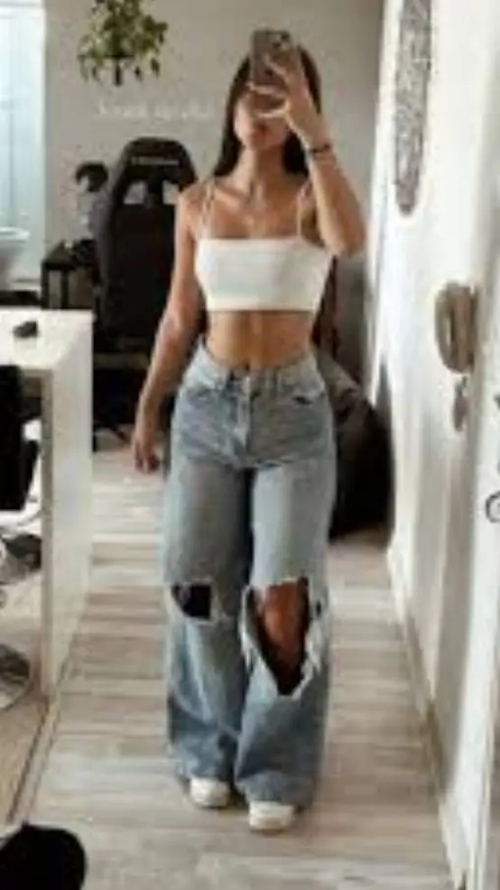 ai character: Carla background