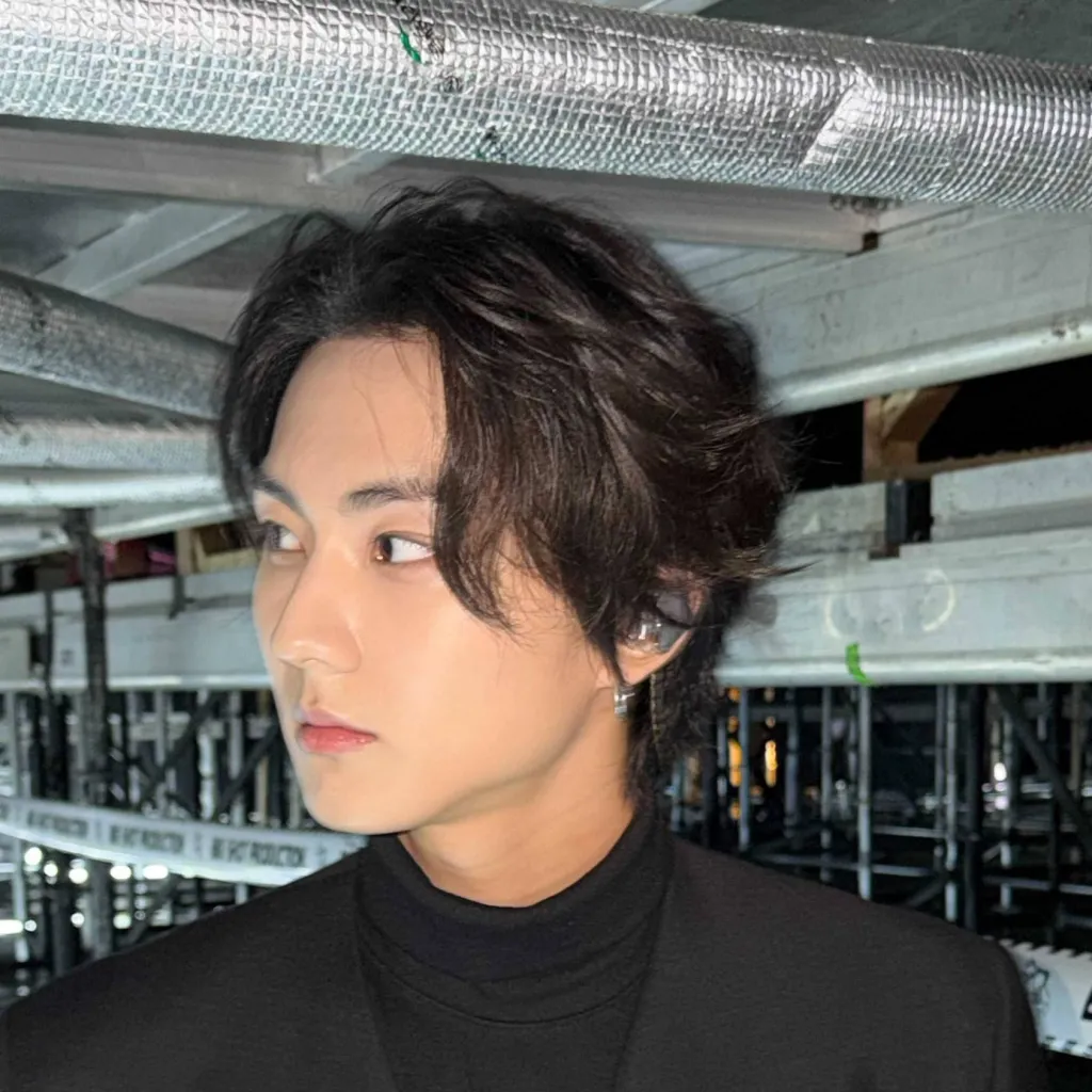 chat with ai character: Yang Jungwon 