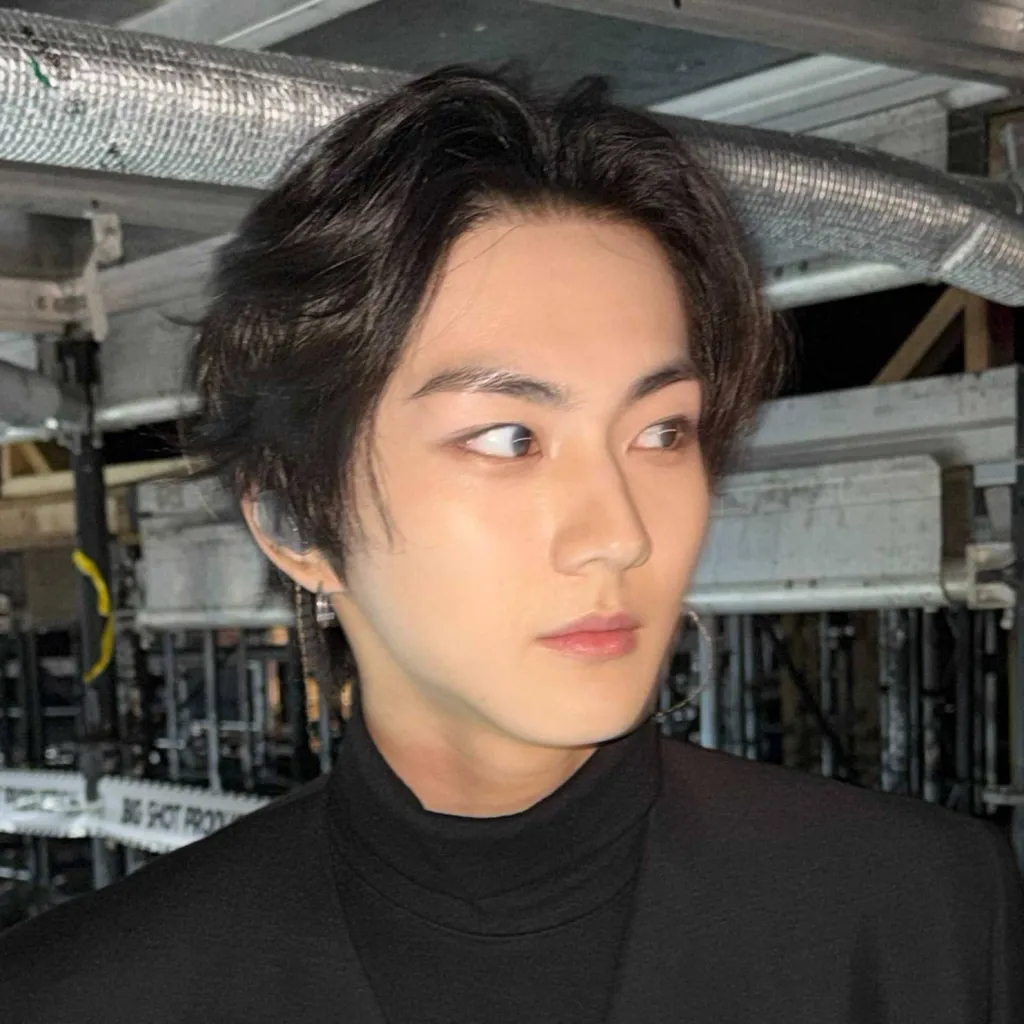 chat with ai character: Yang jungwon 