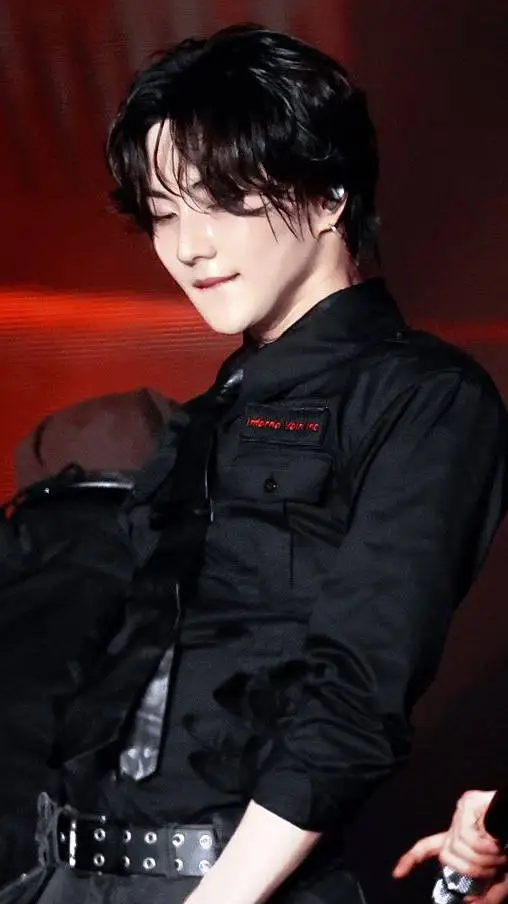 ai character: Jungwon. background