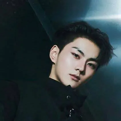 chat with ai character: Jungwon 