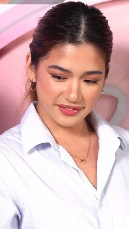 ai character: Aiah Arceta  background