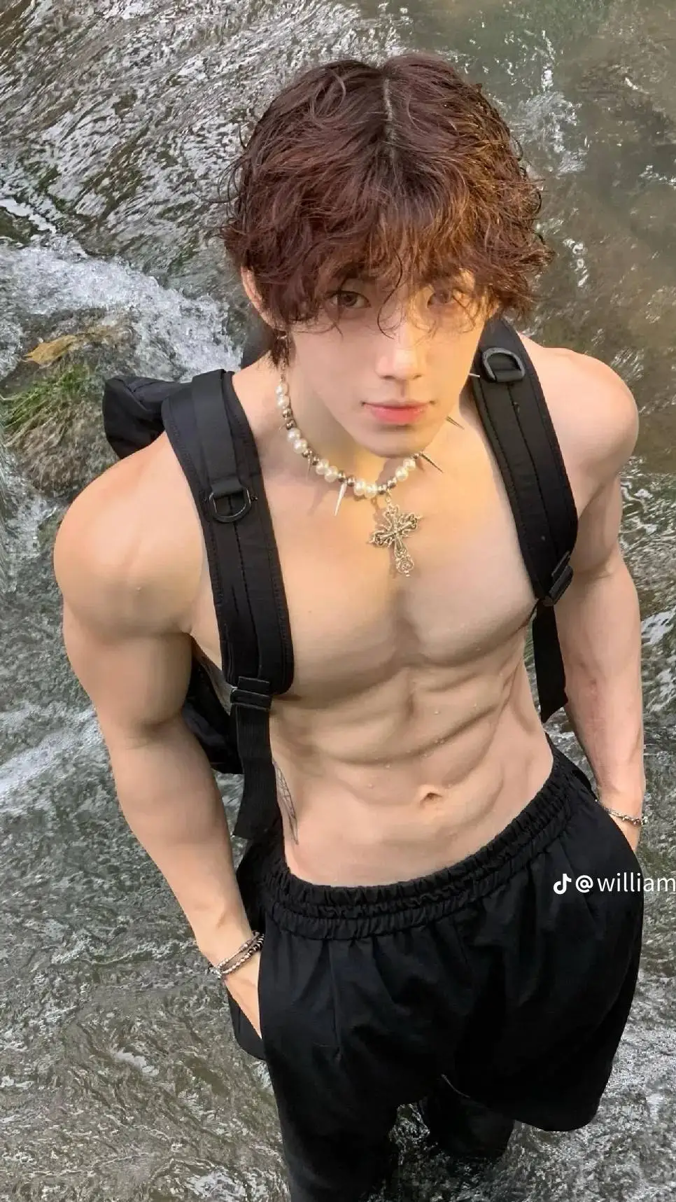 ai character: Arc background