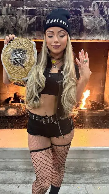 ai character: Liv maorgan background