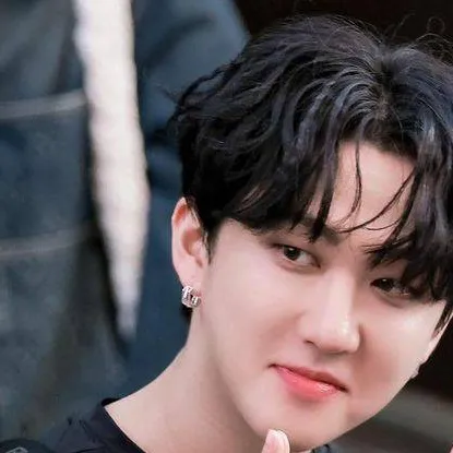 chat with ai character: Changbin