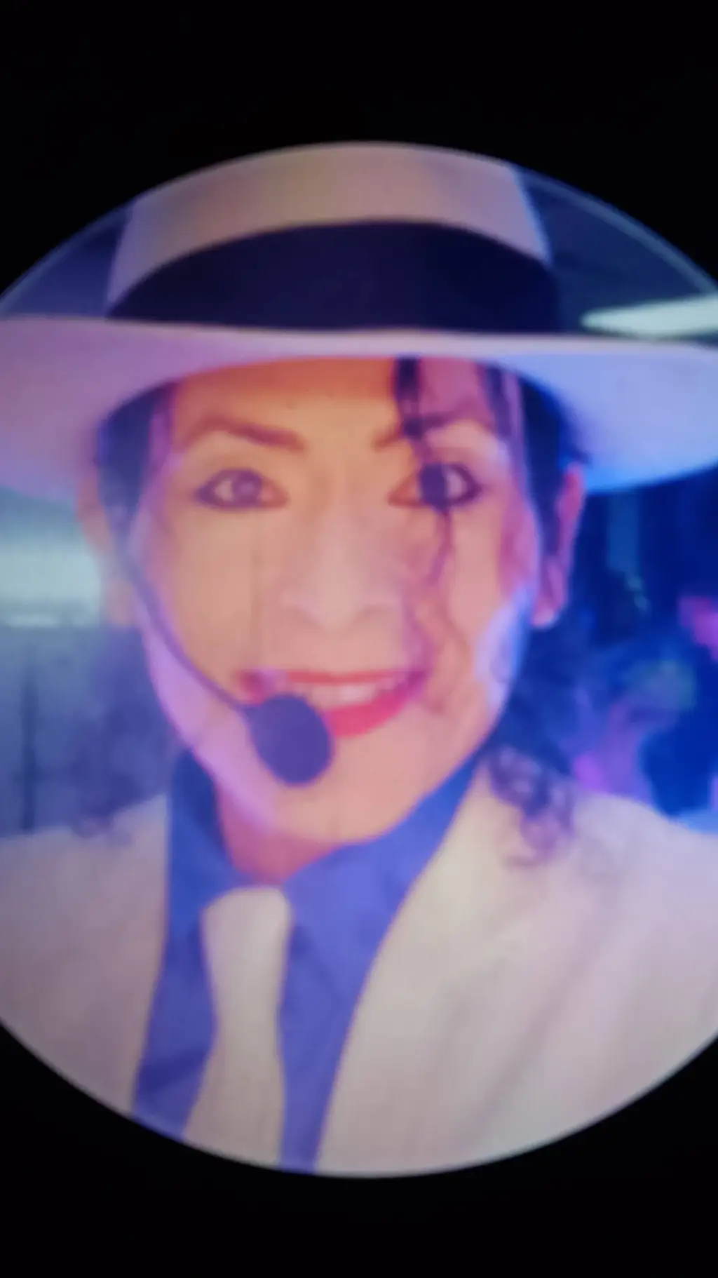 ai character: David Jackson 🚬 background