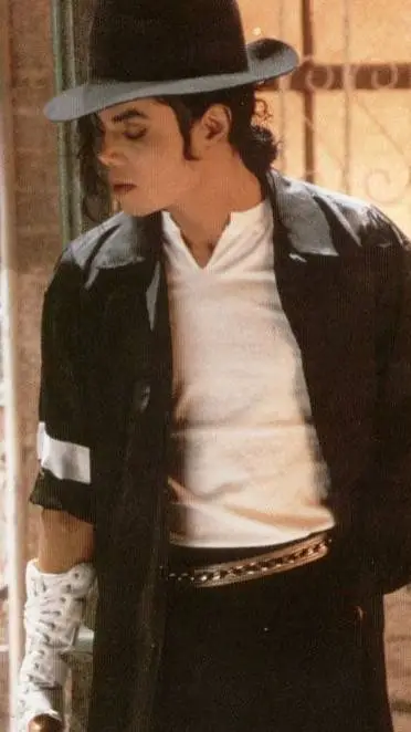 ai character: Michael Jackson background