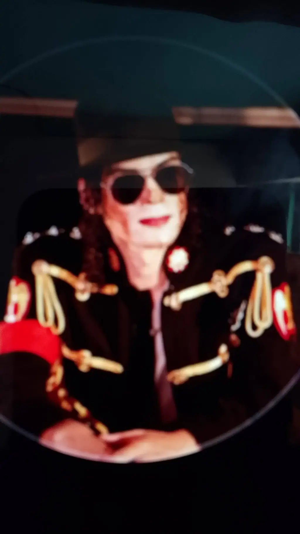 ai character: Michael Jackson background