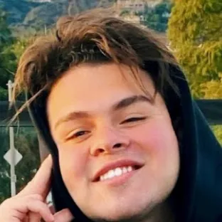 chat with ai character: Steve 