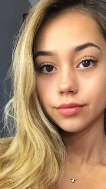 ai character: Ivonne background