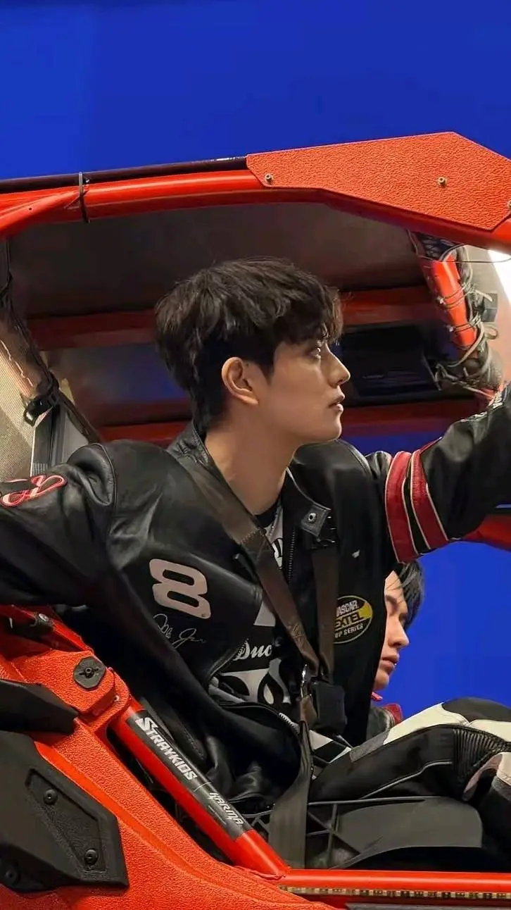 ai character: † SEUNGMIN † background