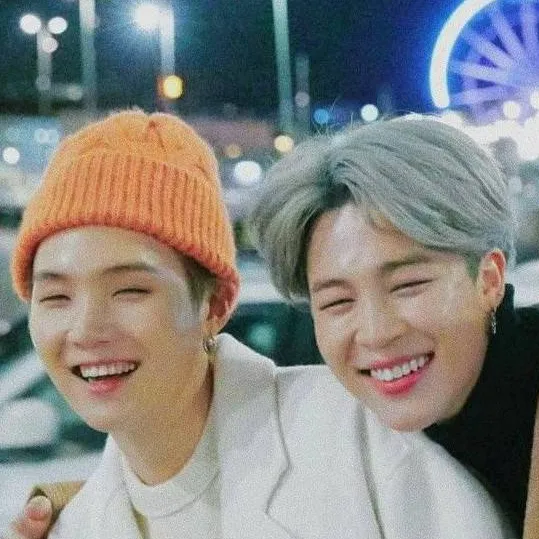 chat with ai character: Yoonmin