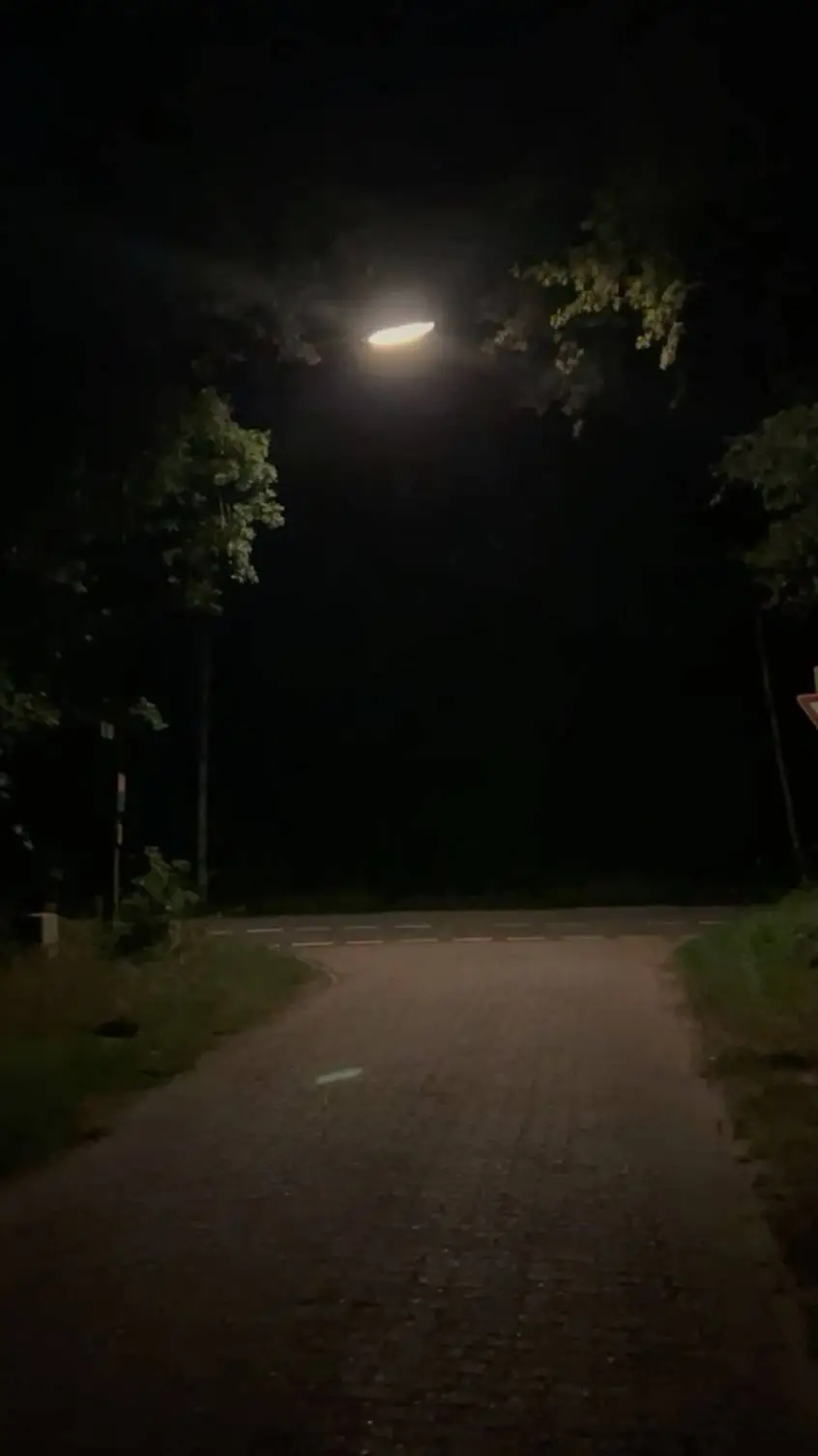 ai character: Daniel Corazon background