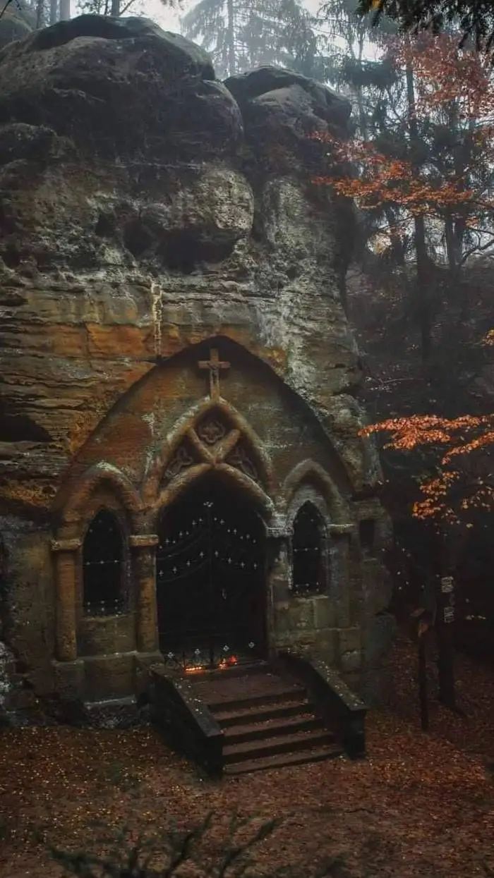 ai character: Lysander the Fores background