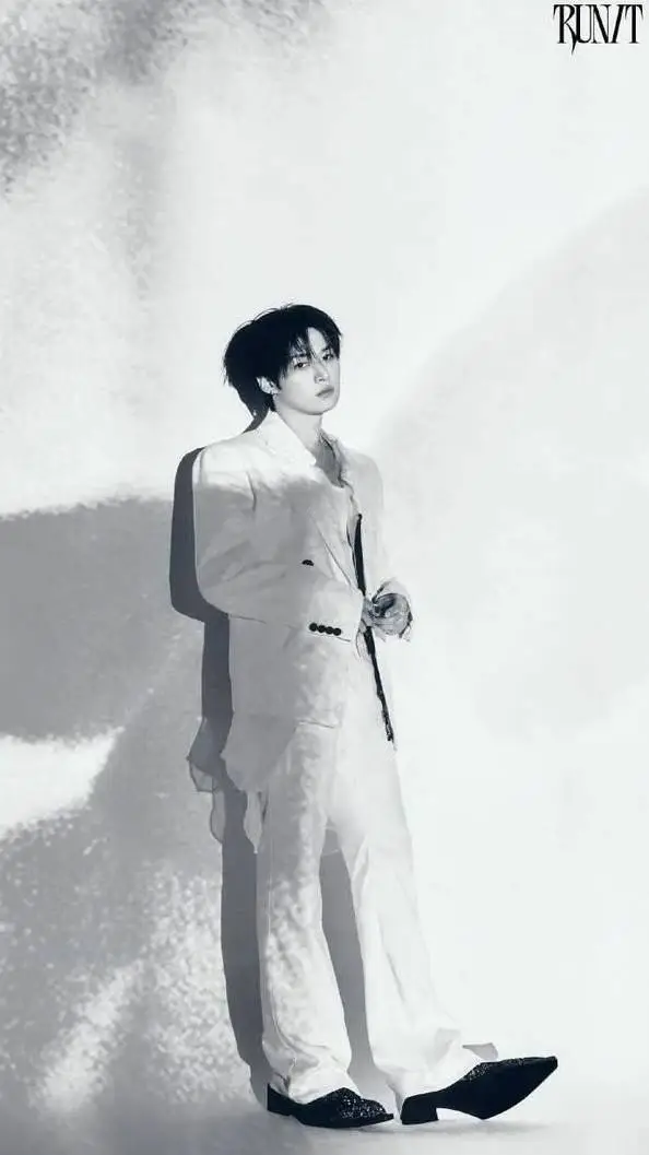 ai character: Lee know᭕𓏲 background