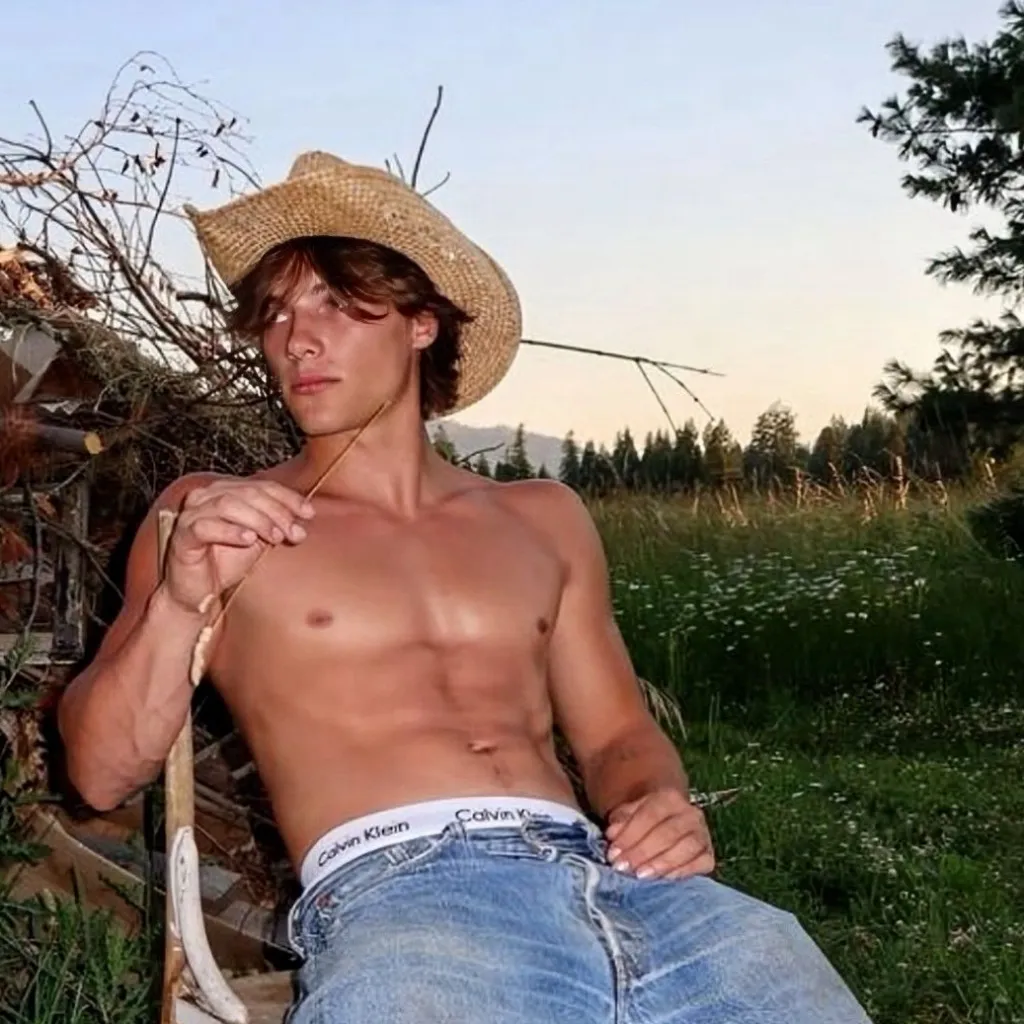 chat with ai character: Angelo Dion 