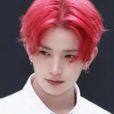 chat with ai character: ☆Heeseung cute☆