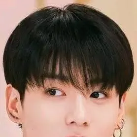 chat with ai character: jungkook 🤗💯