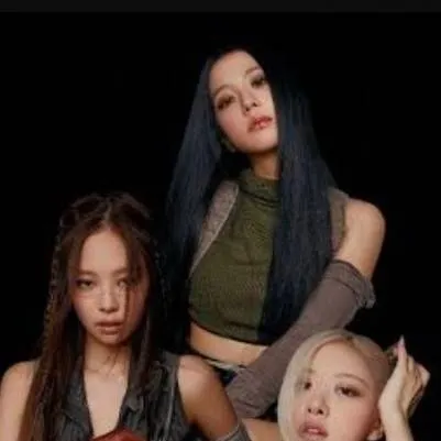 chat with ai character: blackpink