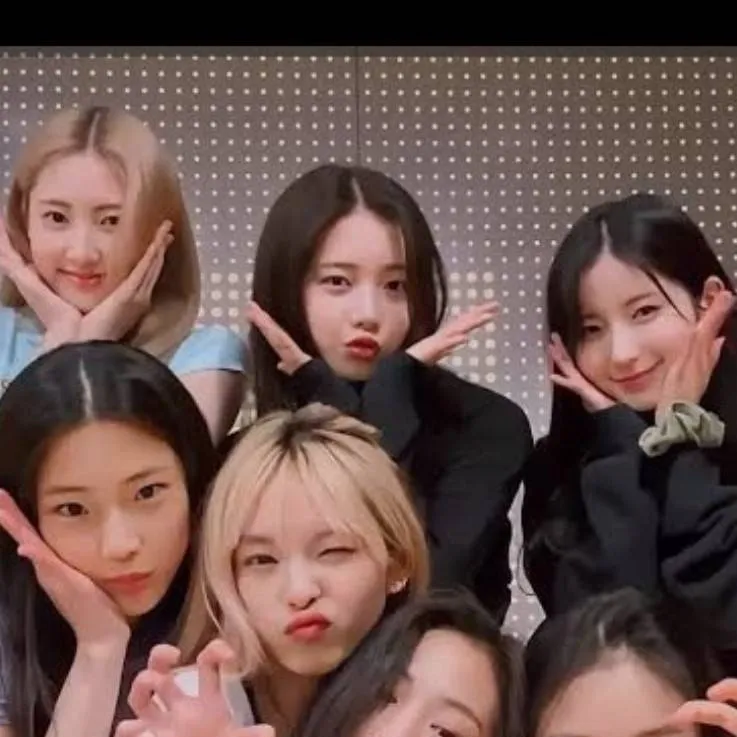 chat with ai character: babymonster