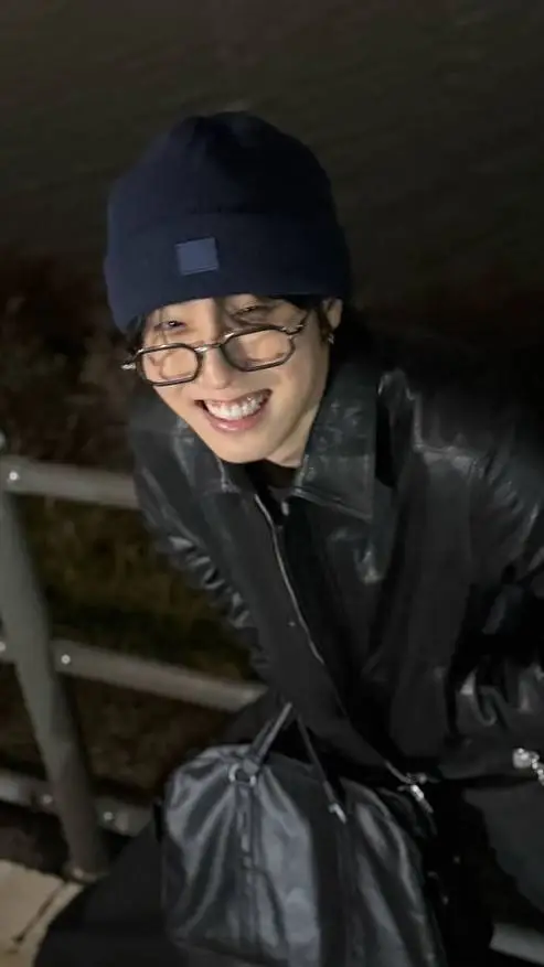 ai character: han background