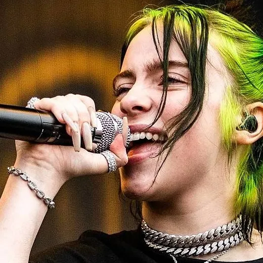 chat with ai character: Billie Eilish 
