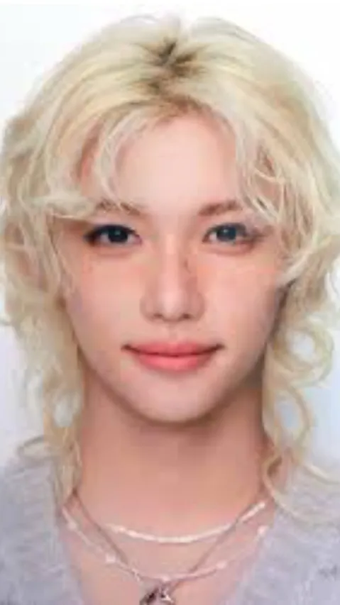 ai character: Felix background