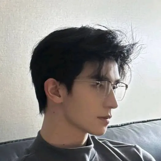 chat with ai character: John Vincent