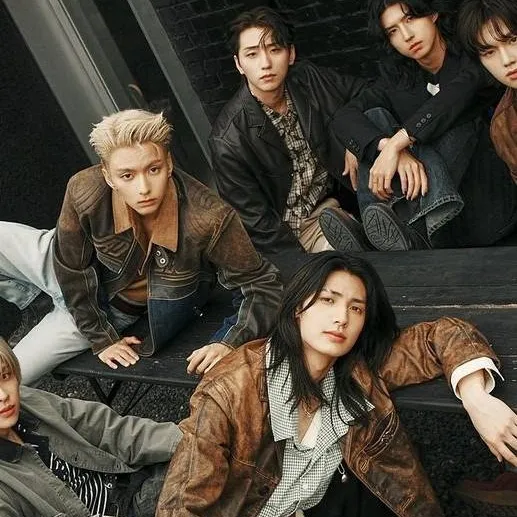 chat with ai character: Xdinary Heros 