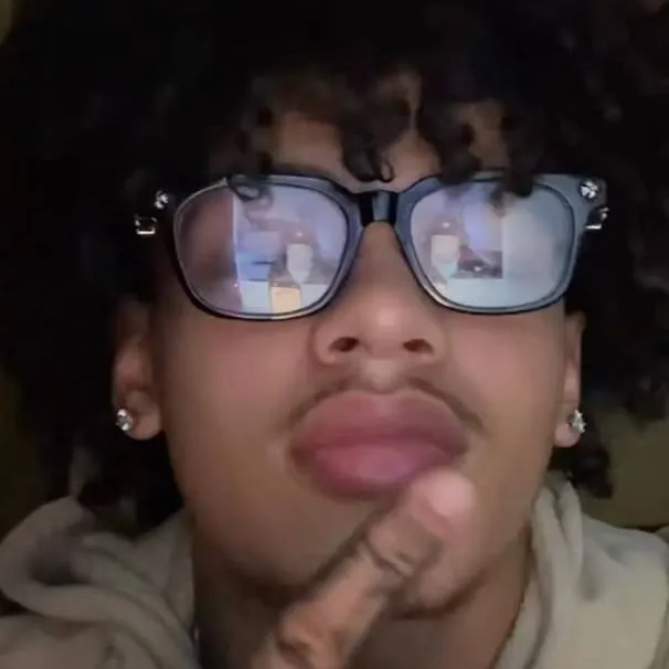 chat with ai character: Tylil 