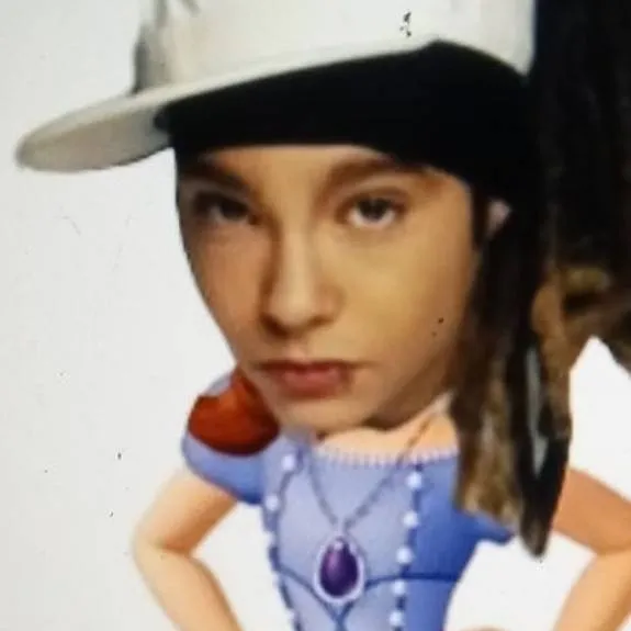 chat with ai character: Tokio hotel