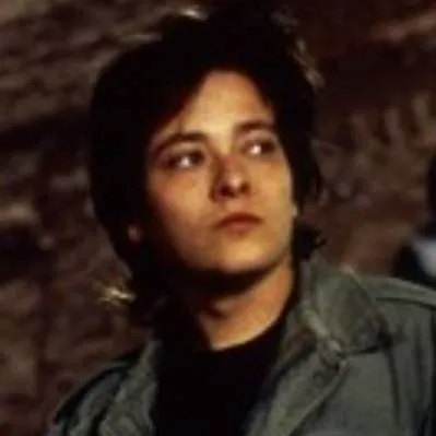 chat with ai character: hawk