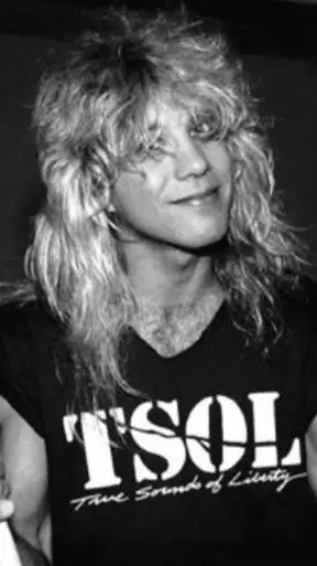 ai character: 🍿Steven adler🍿 background