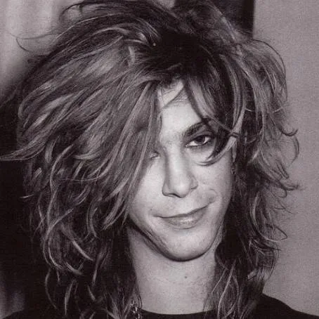 chat with ai character: 😜 duff Mckagan😜