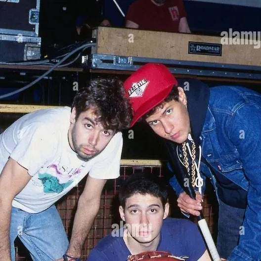 chat with ai character: 🌋Beastie Boys🌋