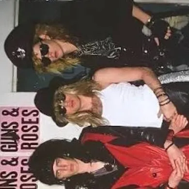 chat with ai character: 🌪️Guns N' Roses🌪️