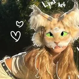 chat with ai character: Wenda 🦊