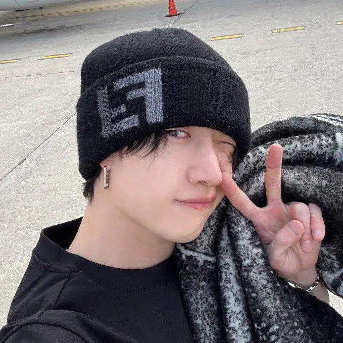 chat with ai character: Bangchan