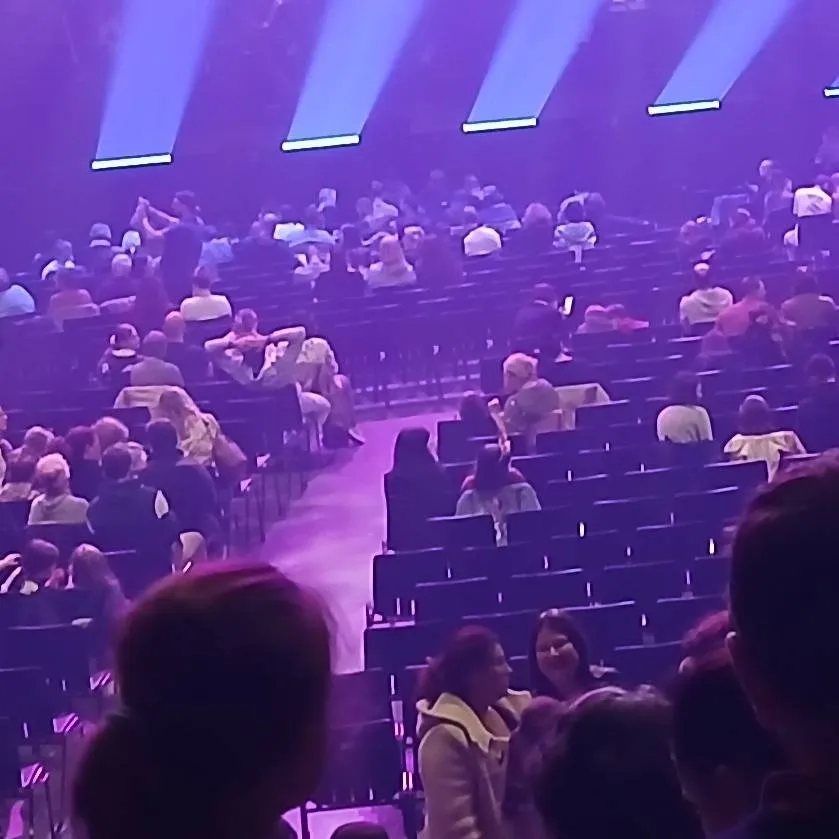 chat with ai character: client