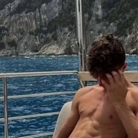 chat with ai character: Jake